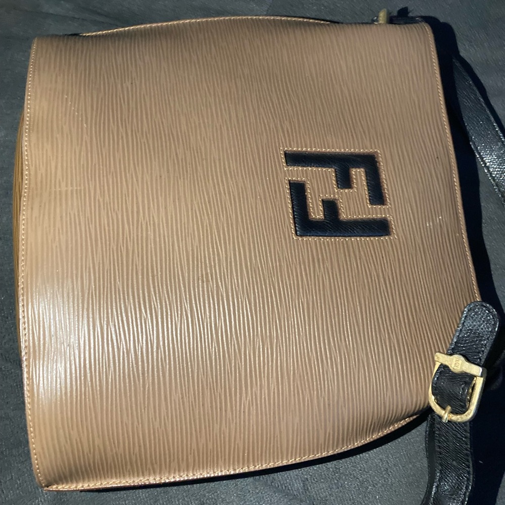 Classic Authentic Fendi Bag Genuine Leather inside and Out Magnetic safety lock.